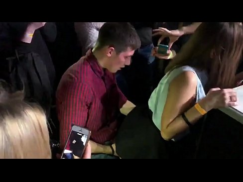 ❤️ Πραγματικό σεξ σε ρωσικό νυχτερινό κέντρο. 18 ετών Ρωσική κοπέλα πρωκτικό και κόλπο πατήσαμε σε νυχτερινό κέντρο ❌ Γαμημένο βίντεο ❤